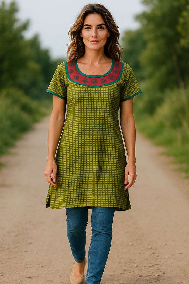 Tunic for Women Polkdot  Design with flower Patchwork Round neckline, Short Sleeves Kurta Top.
