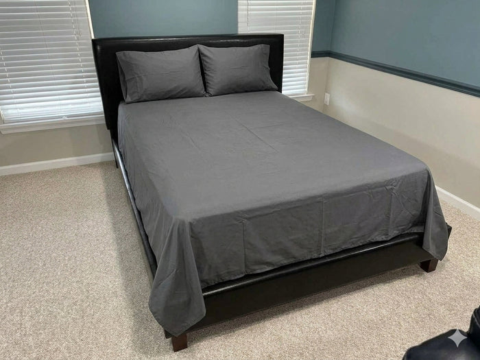 Soft and Wrinkle Free Microfiber 4 Pcs Bed Sheet Set Includes Flat Sheet, Fitted Sheet and 2 Pocket Pillow Cases Machine Washable.