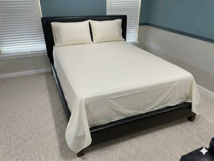Soft and Wrinkle Free Microfiber 4 Pcs Bed Sheet Set Includes Flat Sheet, Fitted Sheet and 2 Pocket Pillow Cases Machine Washable.