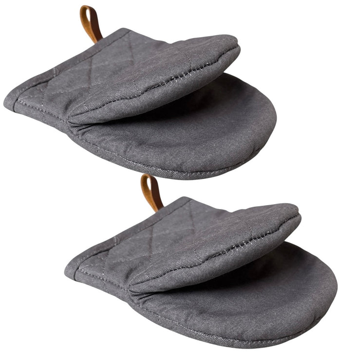 Mini Oven Mitts, 2 Pcs Kitchen Gloves, Heat Resistant and Soft Quilted Cotton Lining for Safe Backing Cooking Barbecue. Size: 5.5” x 7”