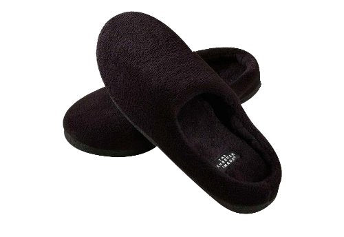 The Sharper Image Men's Temperature Regulating Memory Foam Slippers Black.