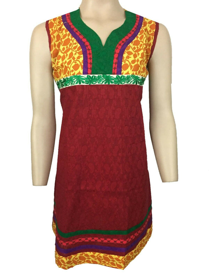 100% Cotton Sleeves Kurti / top Floral with Embroidery and patch Work V-Neck.